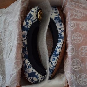 NEW Tory Burch Caroline 2 Ballet Flt-Tie Die Print